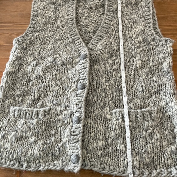 Vintage Handmade Wool Vest with Pockets - Picture 4 of 4